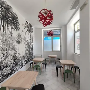 旅馆 New Samay, 塞维利亚